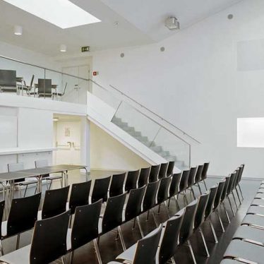 Lux Bau Referenz Bühne im Hof