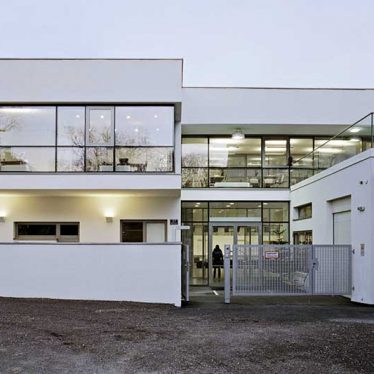 Lux Bau Referenz Bühne im Hof