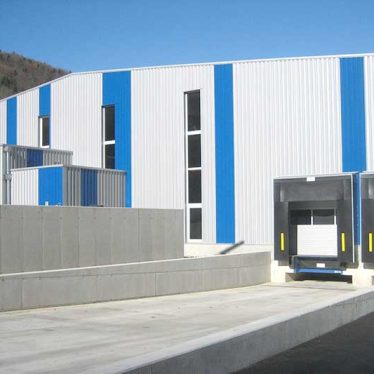 Lux Bau Referenz Lagerhalle Hainfeld