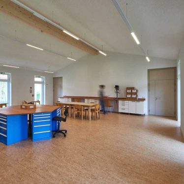 Lux Bau Referenz Lebenshilfe Werkstatt