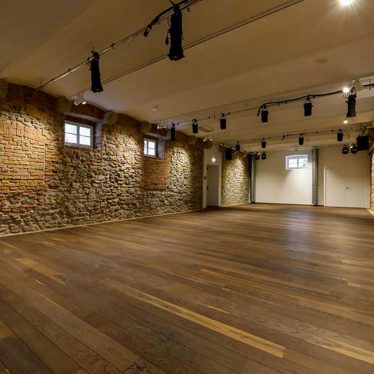 Lux Bau Referenz Wasserschloss Kottingbrunn